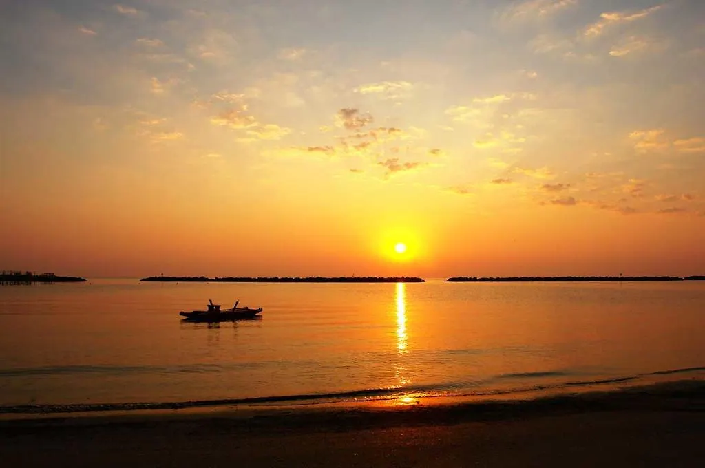 Hotel Carillon Bellaria – Igea Marina 3*,